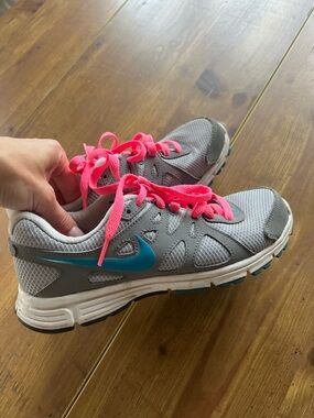 Nike women’s shoes sneakers